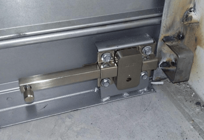 Instalación y reparación de cierres metálicos